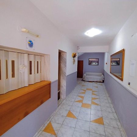 Μαρκονησ Hotel Paralia Katerinis Bagian luar foto